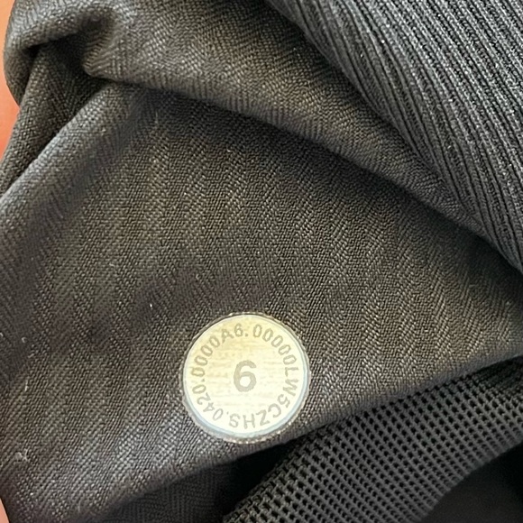 LULULEMON Beyond the Studio Jogger Size 6 Trendy Active Dance Stylish Black - Picture 5 of 7